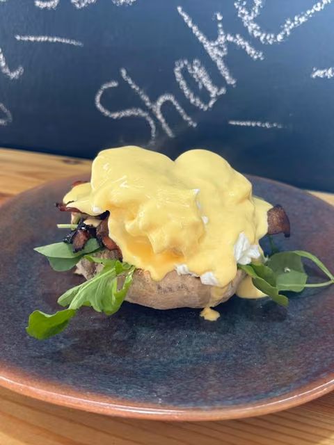 Eggs Benedict with poached eggs and hollandaise at Salt & Roost.